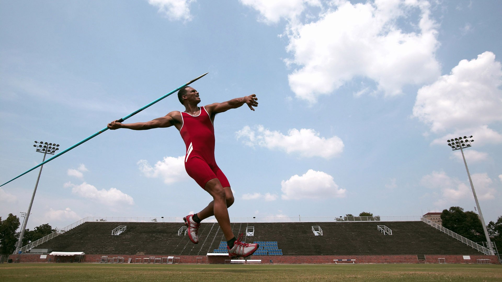 18岁票王亚马尔与涅槃王者登贝莱领衔!FIFPRO年度最佳11人揭晓